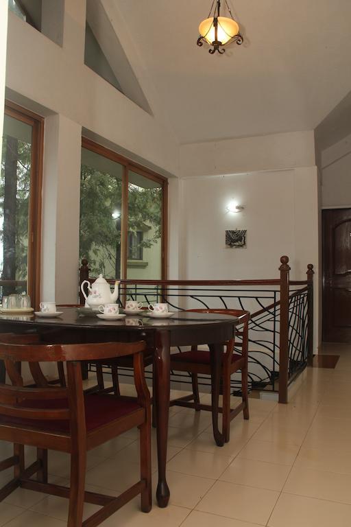 Trinity House Bed and Breakfast Panchgani Exteriör bild